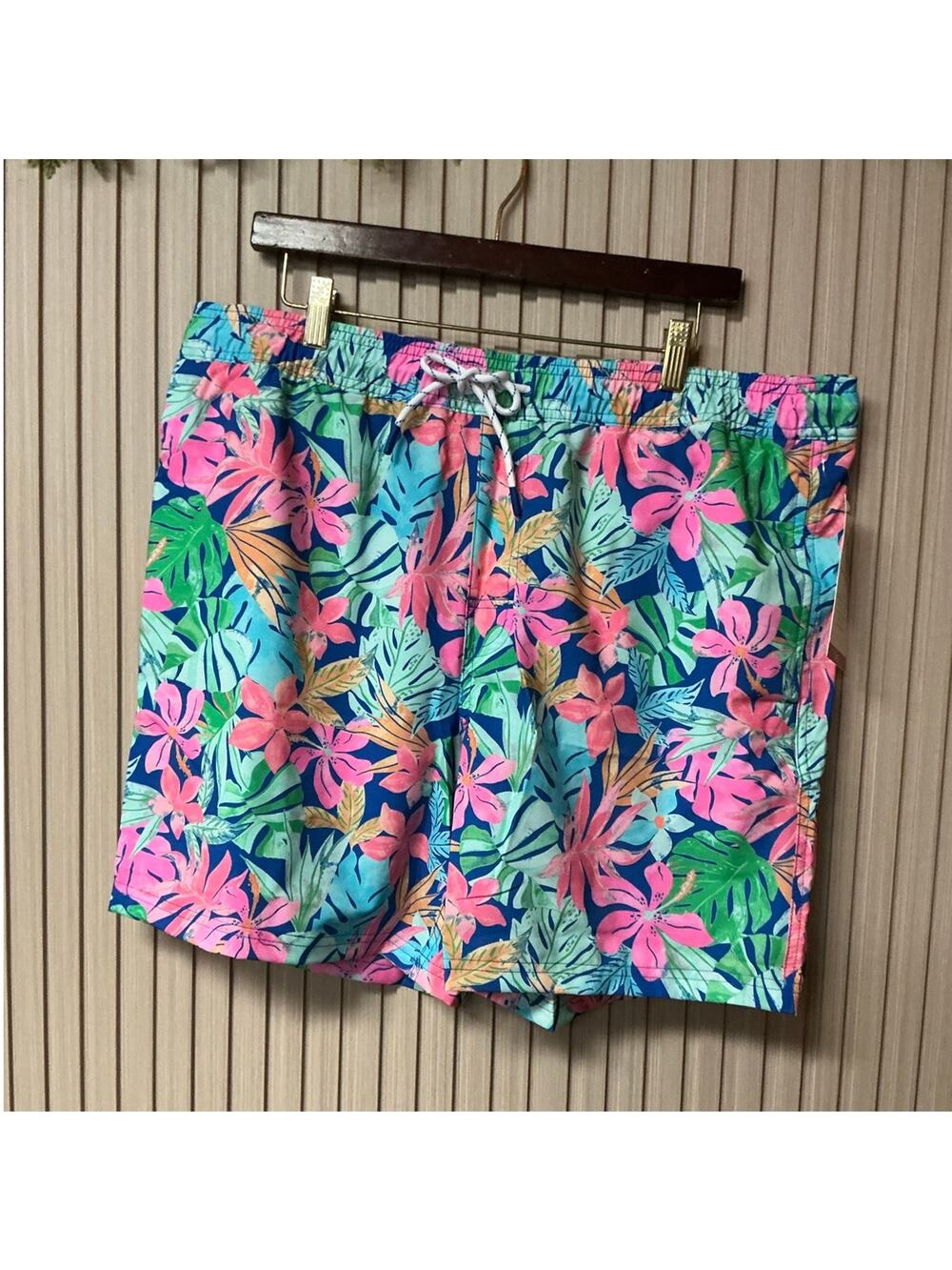 Member's Mark Men's Resort Swim Trunks Floral Size XL UPF 50 Quick Dry